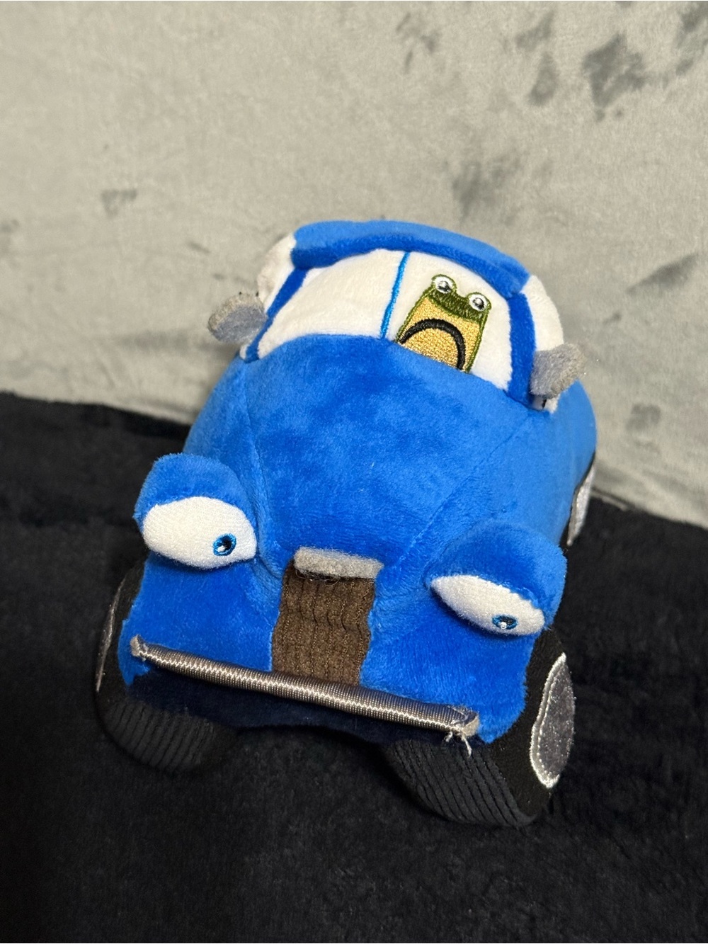 YOTTOY Little Blue Truck Plush 8” Toad Frog 2008 Retired Honks